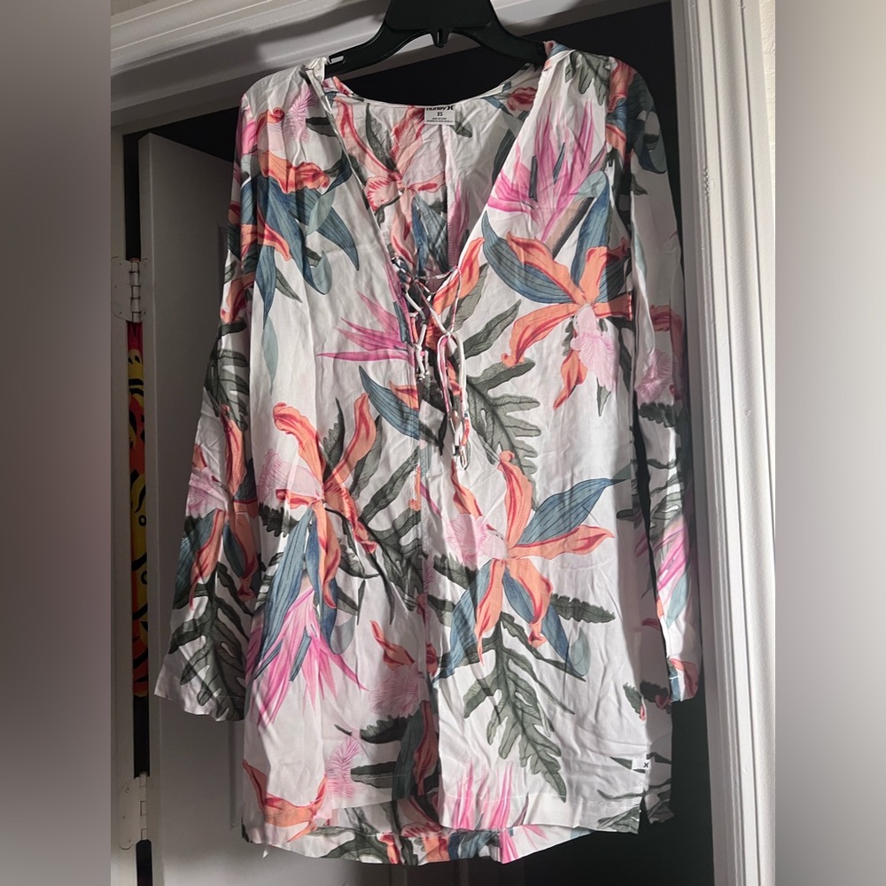 NWT Hurley hooded beach coverup